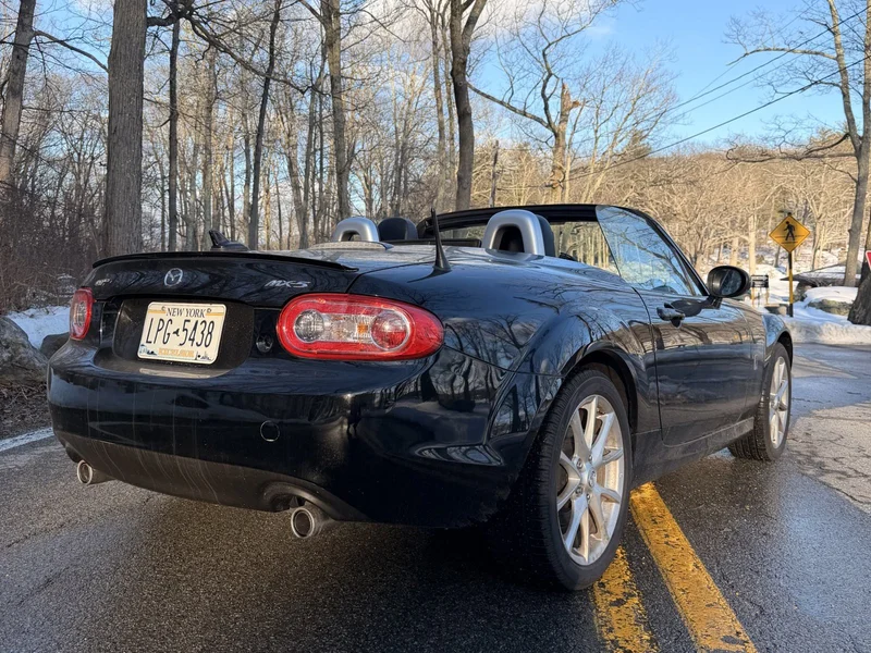 2011 Mazda Miata GT 2