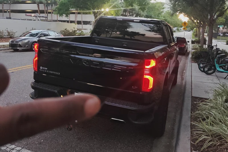 2019 Chevrolet Silverado 1500 in Orlando 3