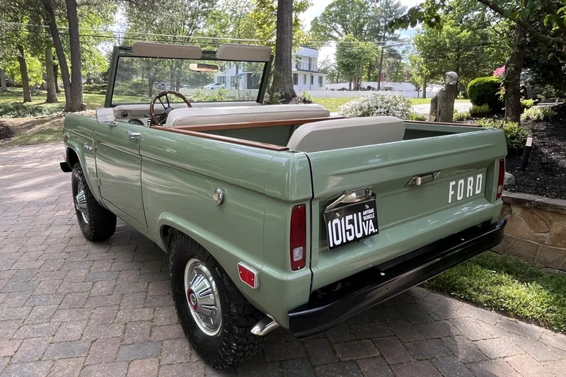 1968 Ford Bronco Base 10