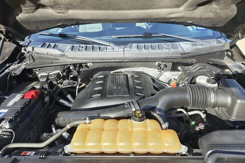 2016 Ford F-150 XLT 8