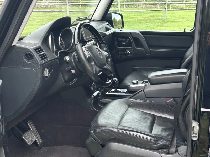 2015 Mercedes-Benz G550 Base 12