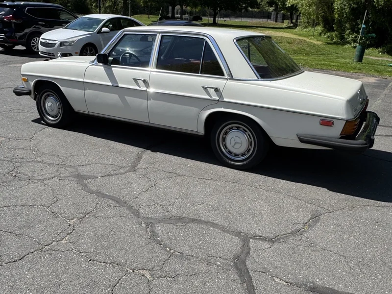 1974 Mercedes-Benz 280