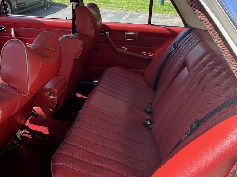 1974 Mercedes-Benz 280 Base 10