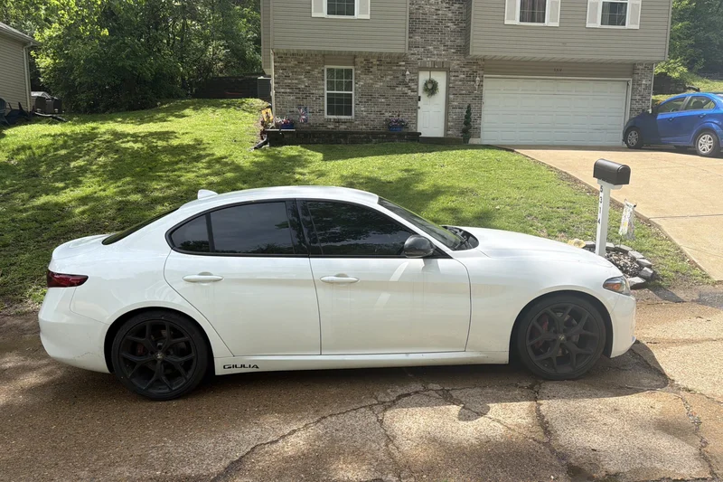 2019 Alfa Romeo Giulia base 2