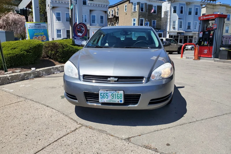 2008 Chevrolet Impala LT 2