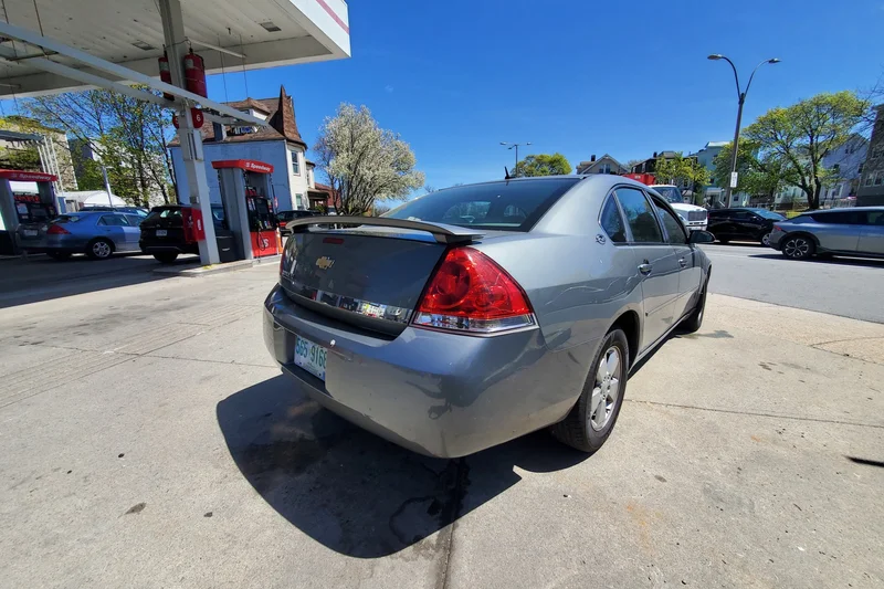 2008 Chevrolet Impala LT 4