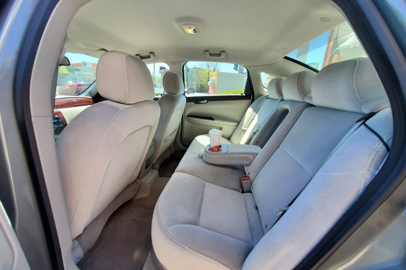 2008 Chevrolet Impala LT 10