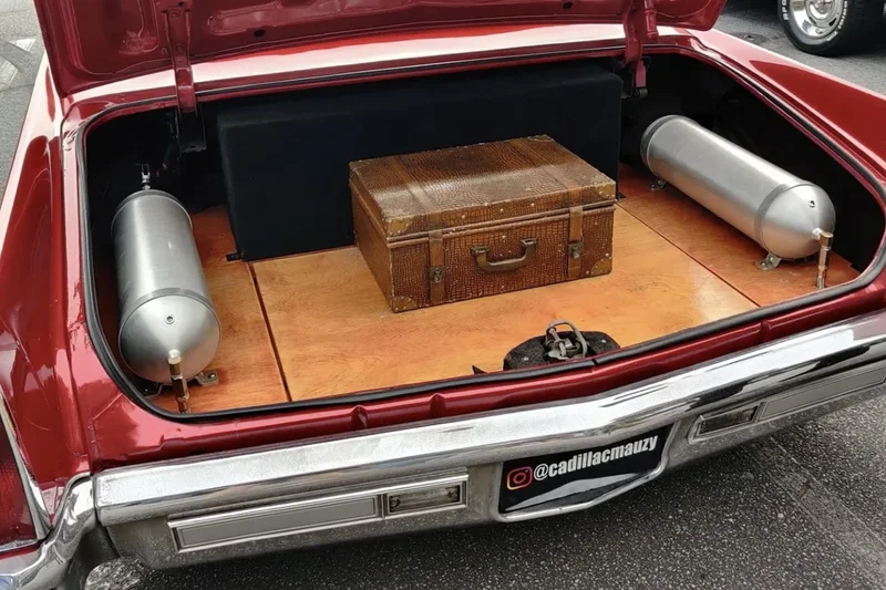 1970 Cadillac Deville Base 10