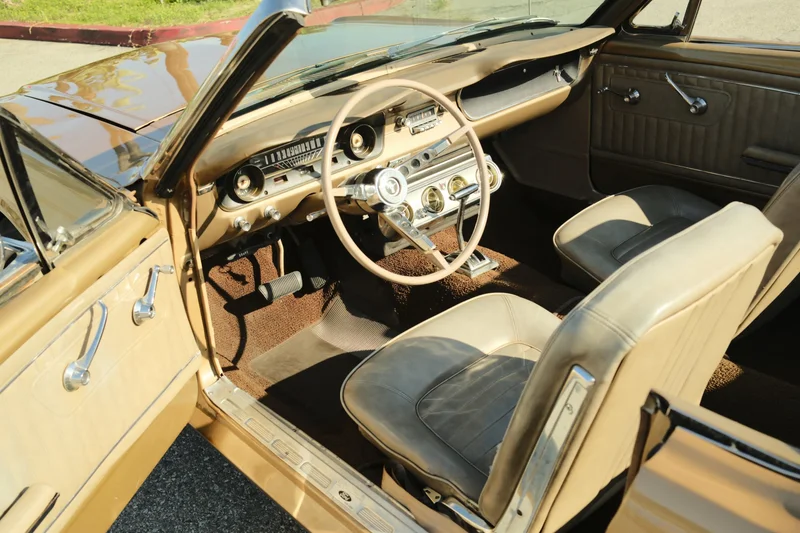 1965 Ford Mustang Base 4