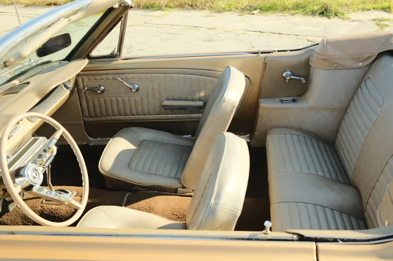 1965 Ford Mustang Base 8