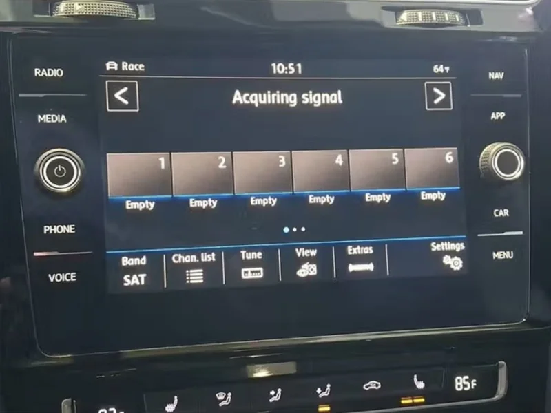 2019 Volkswagen Golf R Base 9