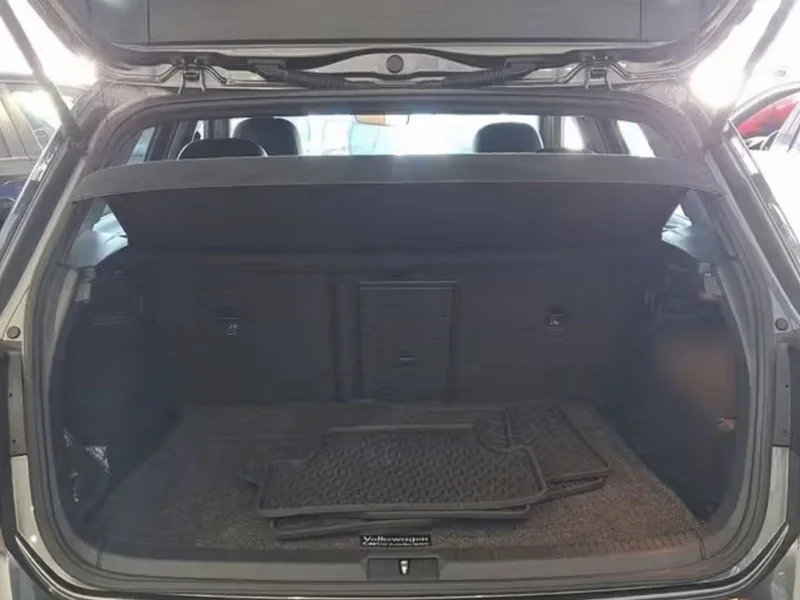 2019 Volkswagen Golf R Base 15