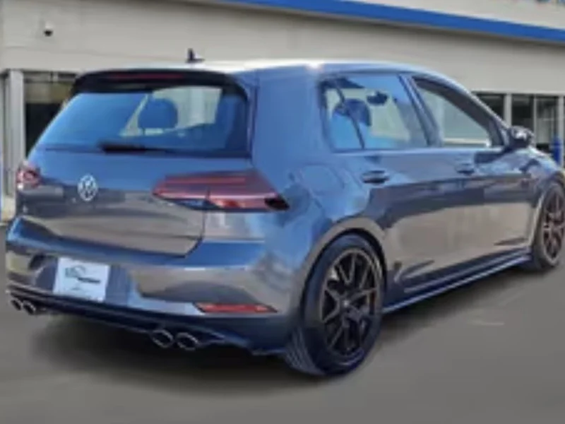2019 Volkswagen Golf R Base 16