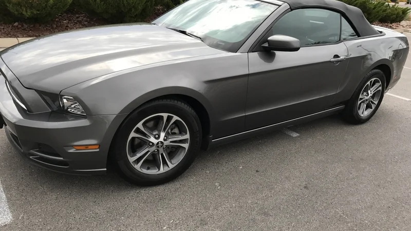 2014 Ford Mustang  13