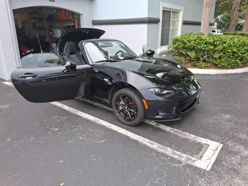2024 Mazda MX-5 Miata Sport 2