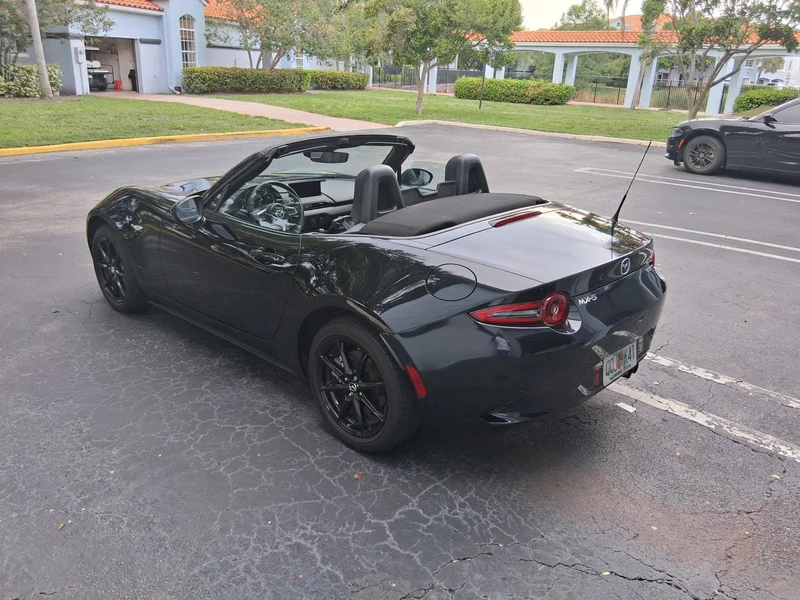 2024 Mazda MX-5 Miata Sport 4