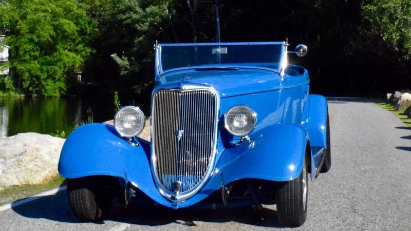 1934 Ford Roadster 2