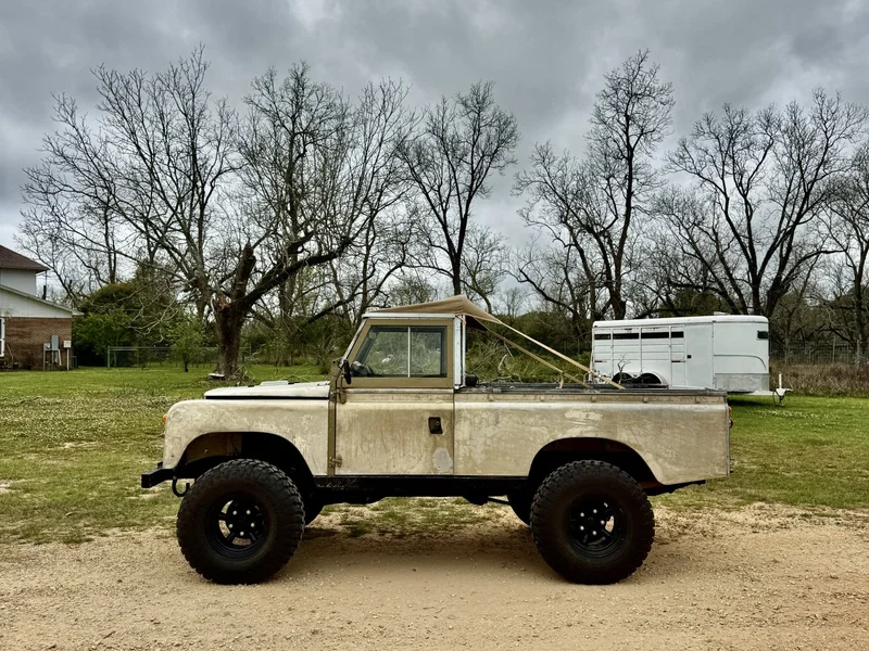 1966 Land Rover Series IIA 109