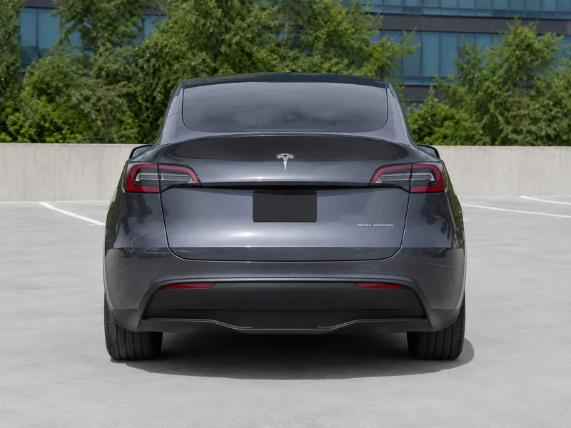 2025 Tesla Model Y Long Range RWD 4