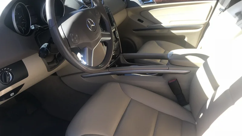 2011 Mercedes-Benz ML350 8