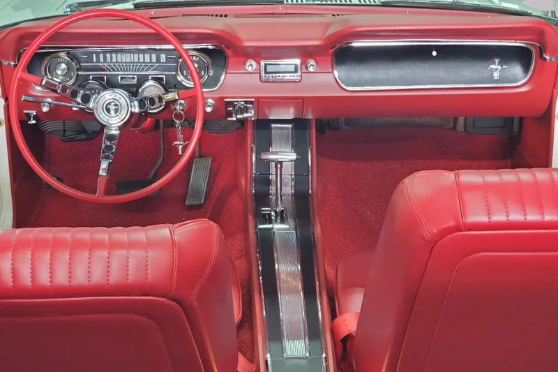 1964 Ford Mustang Base 6