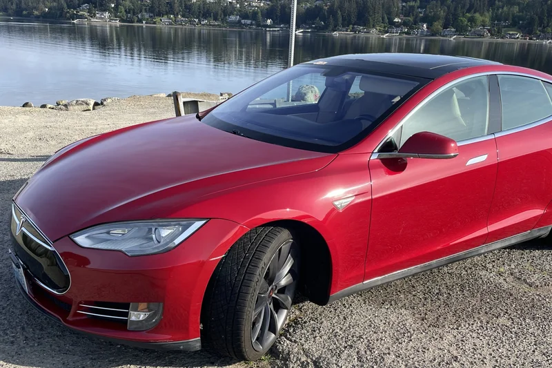 2013 Tesla Model S P85+ 2
