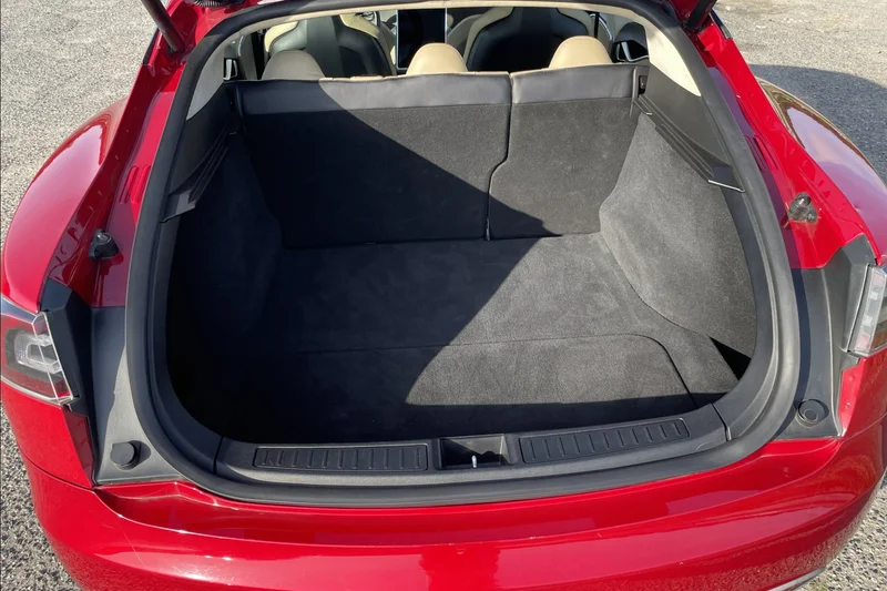 2013 Tesla Model S P85+ 6