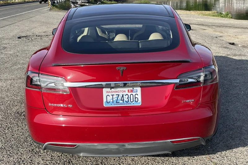 2013 Tesla Model S P85+ 3