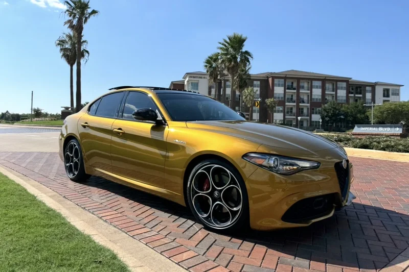 2023 Alfa Romeo Giulia Veloce
