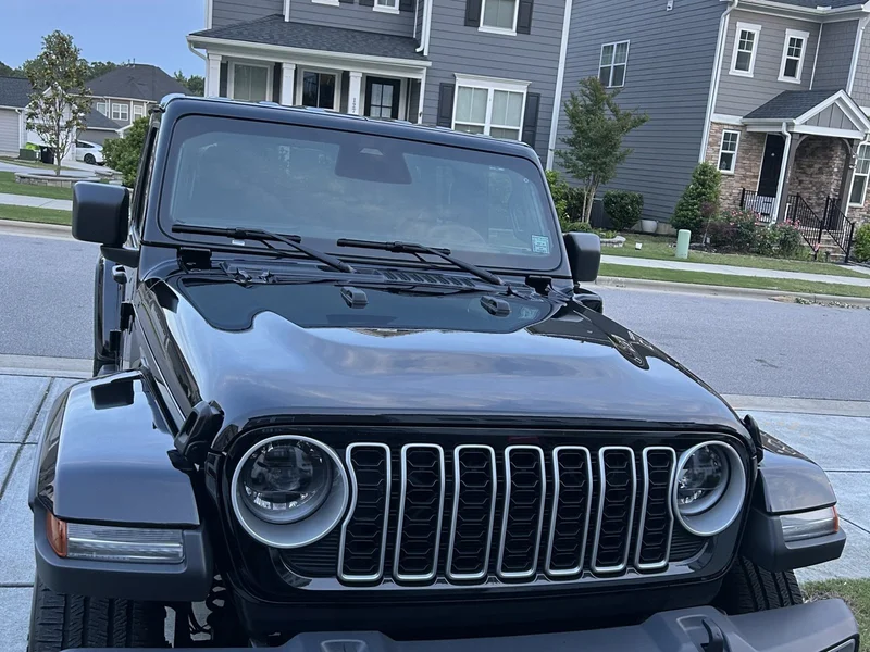 2025 Jeep Wrangler Unlimited Sahara 4XE