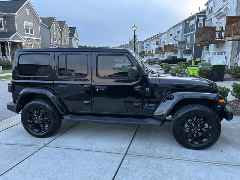 2025 Jeep Wrangler Unlimited Sahara 4XE 2