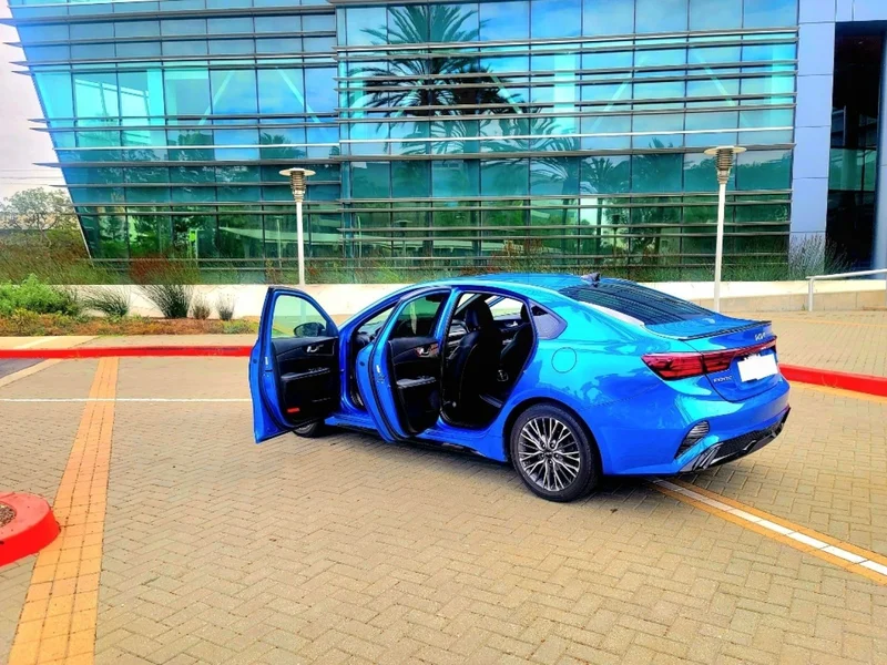 2023 Kia Forte GT 12