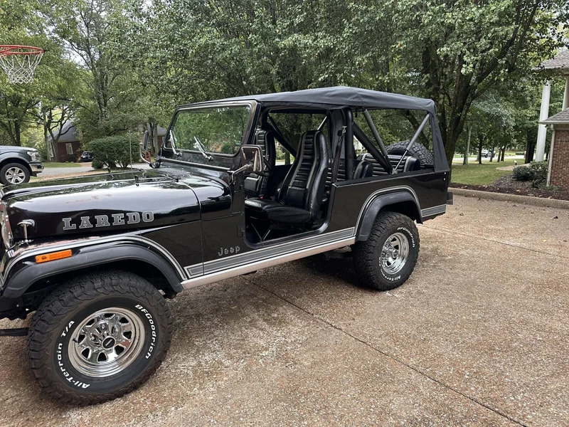 1983 Jeep Scrambler CJ8 2