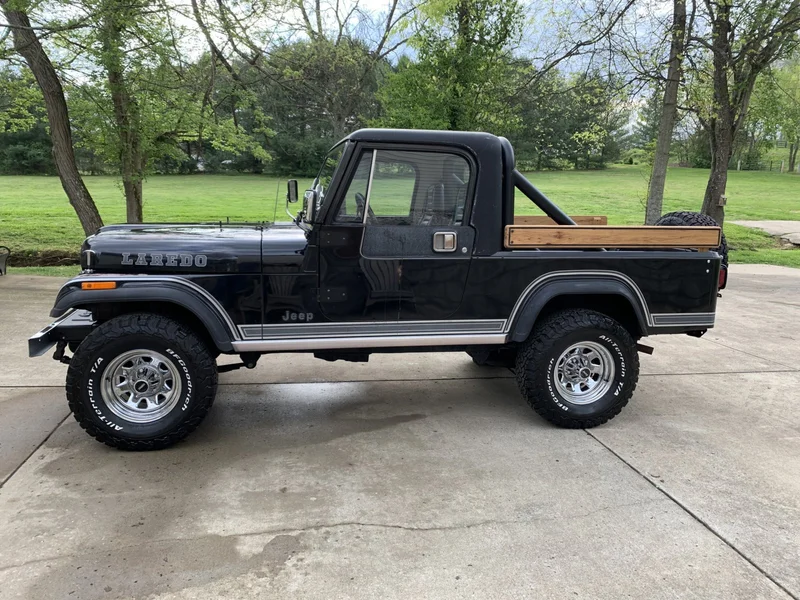 1983 Jeep Scrambler CJ8 3