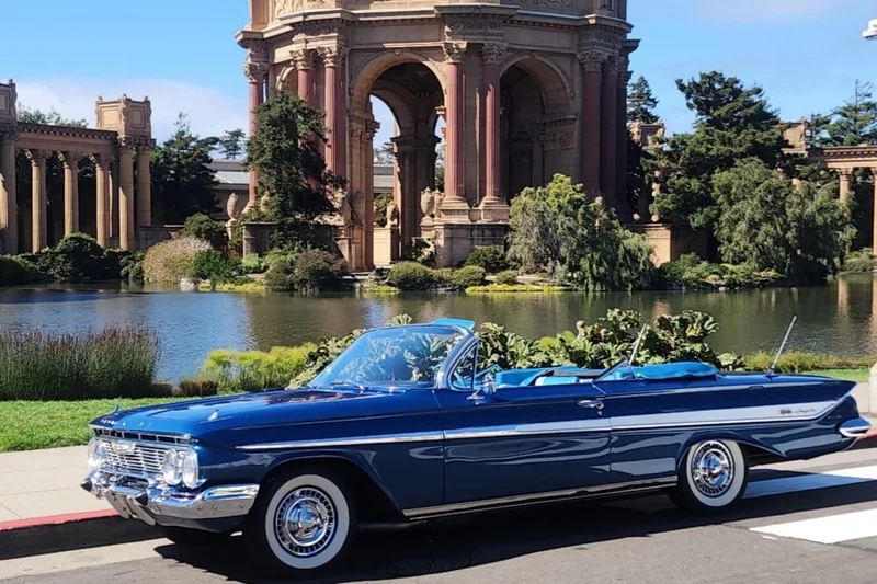 1961 Chevrolet Impala SS 2