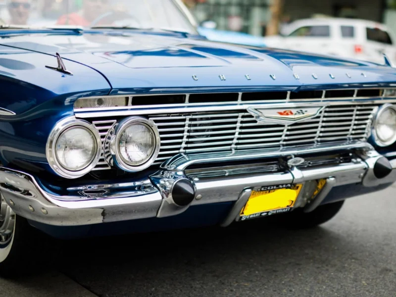 1961 Chevrolet Impala SS 3