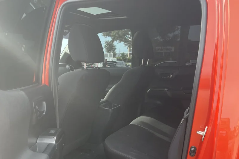 2017 Toyota Tacoma TRD OFF ROAD 4