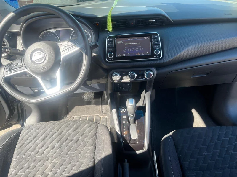 2022 Nissan Kicks 5