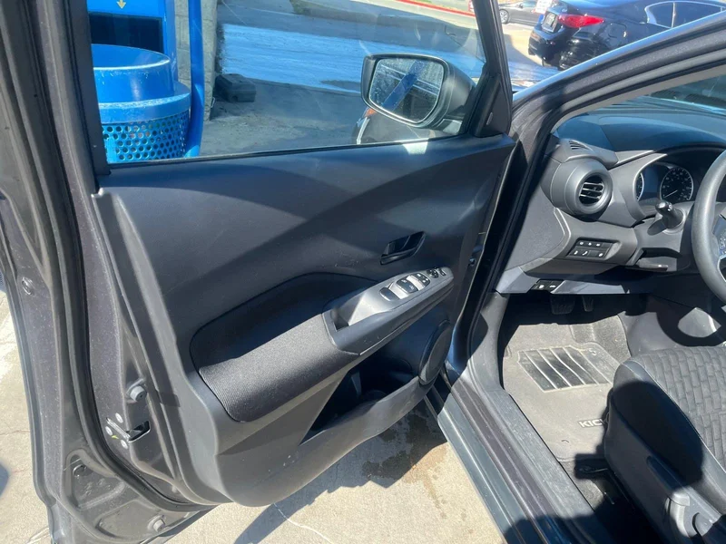 2022 Nissan Kicks 6
