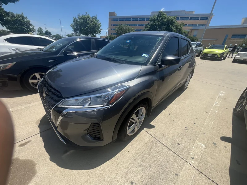 2022 Nissan Kicks 1