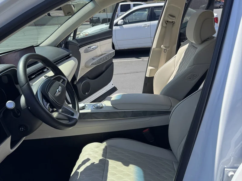 2022 Genesis GV70 Sport Advance 8
