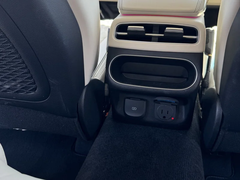 2022 Genesis GV70 Sport Advance 11