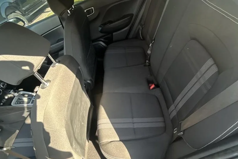 2024 Hyundai Venue regular 6