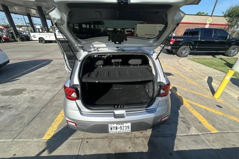 2024 Hyundai Venue regular 7