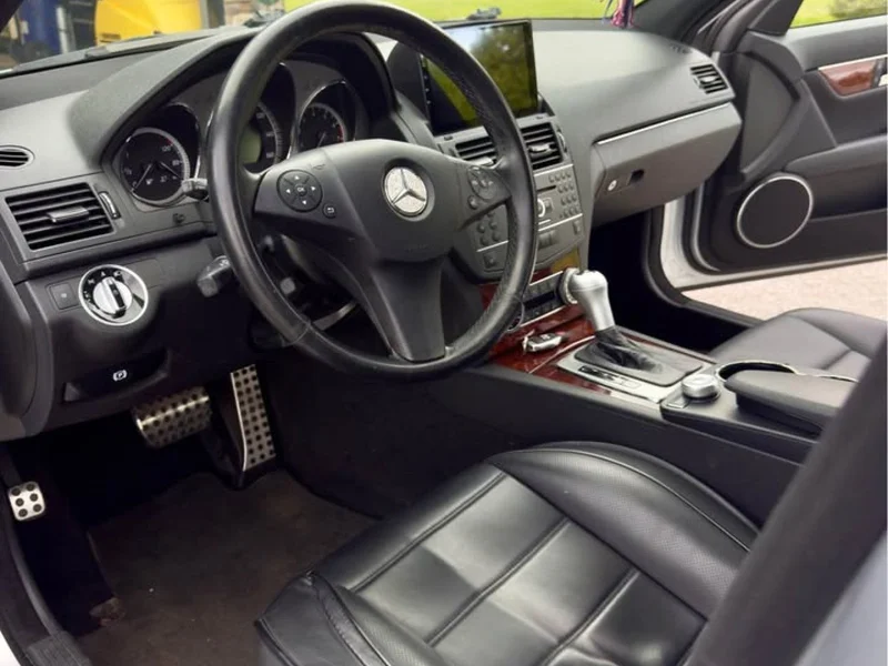 2011 Mercedes-Benz C300 Sport 3