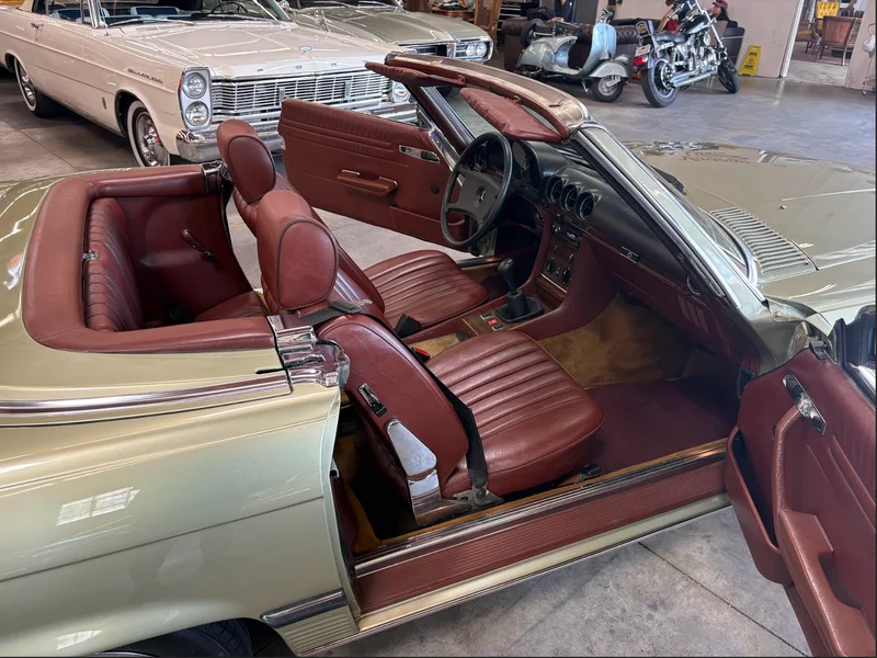 1982 Mercedes-Benz 280SL Euro-Spec 12