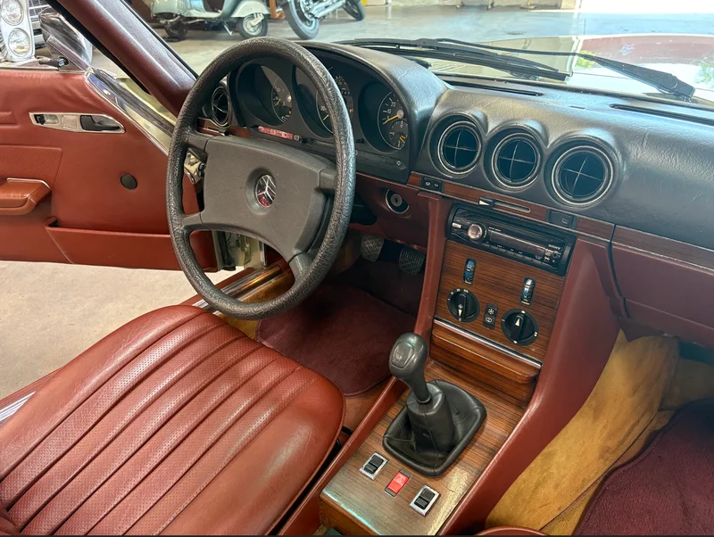 1982 Mercedes-Benz 280SL Euro-Spec 13