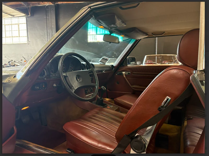 1982 Mercedes-Benz 280SL Euro-Spec 11