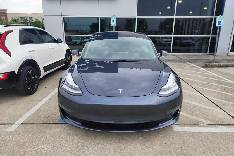 2019 Tesla Model 3 in College Station 3