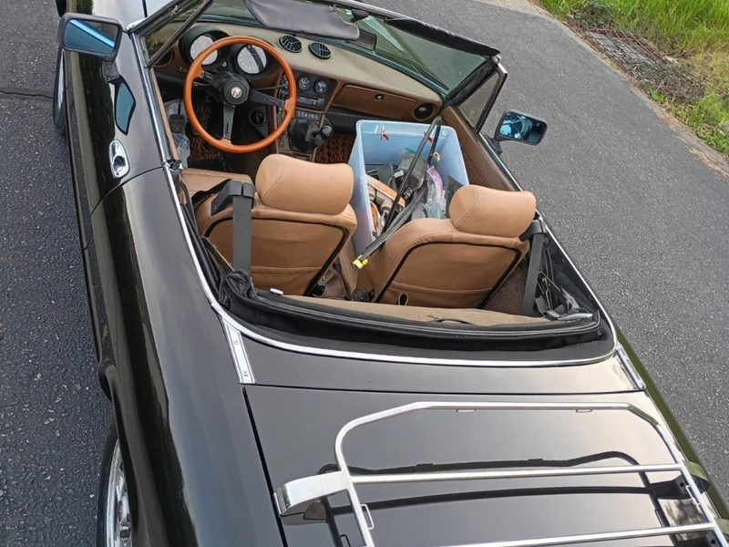 1983 Alfa Romeo Spider Veloce 2
